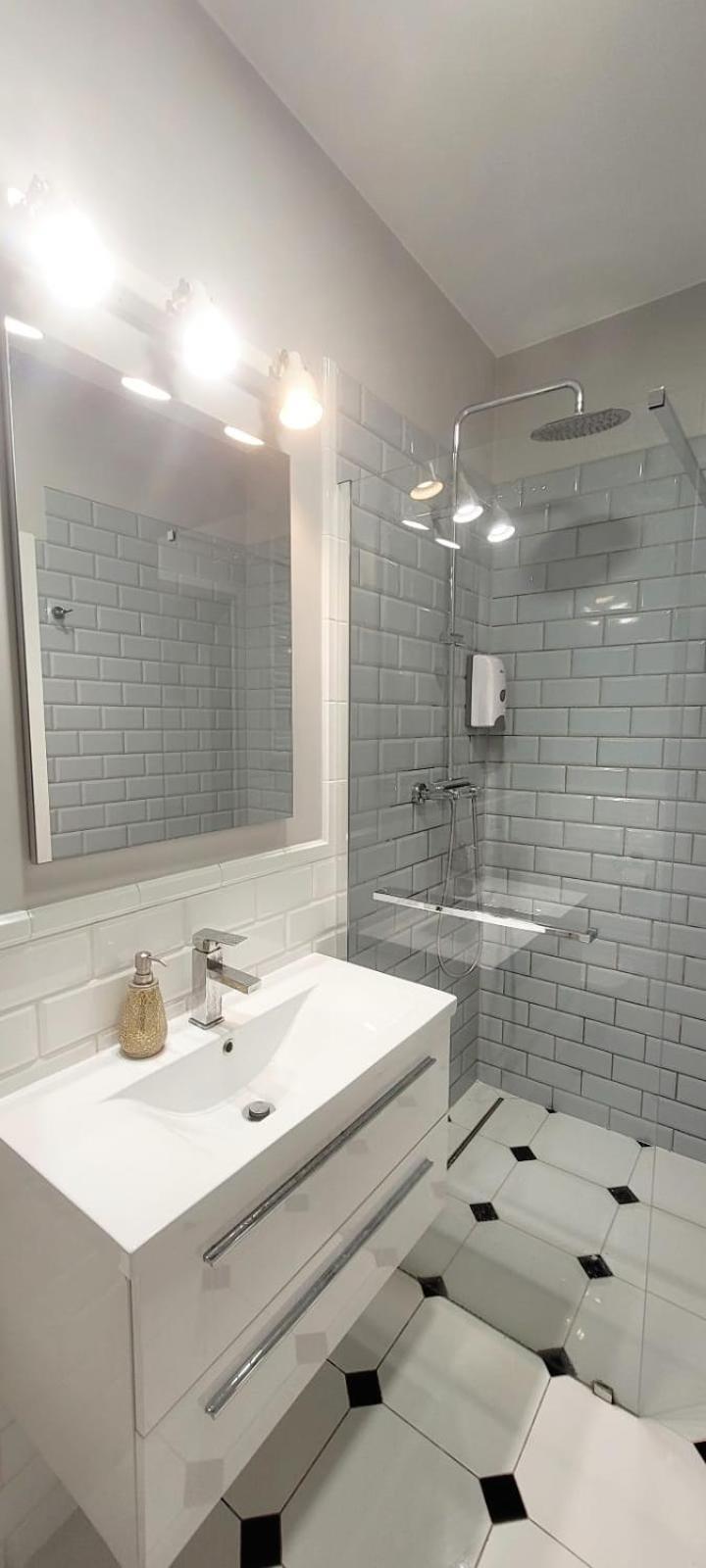 Homecomfort Apartament Delux Warszawa Eksteriør billede